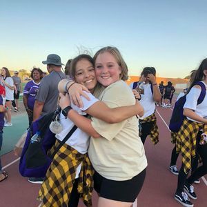 Meet your Posher, Amaris